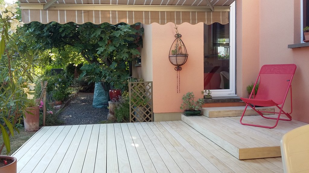 Terrasse en bois sur plots : découvrez le système de pose Grad conçu en Alsace Sainte-Marie-aux-Mines